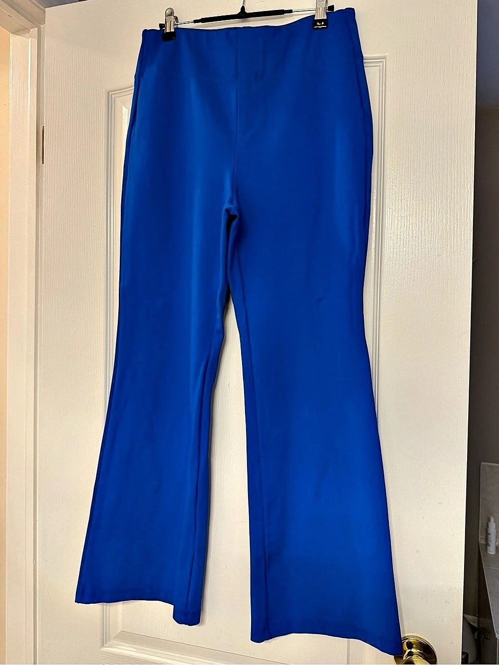 Halara Flex™ High Waisted Back Side Pocket Slight Flare Work Pants
Size Large Li